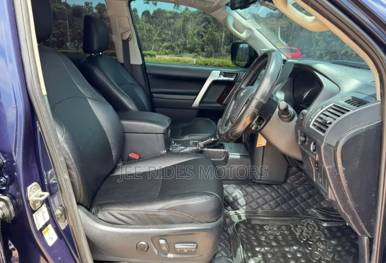 Toyota Land Cruiser Prado 2013 Blue