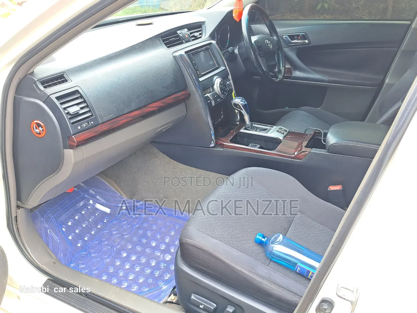 Toyota Mark X 2012 White