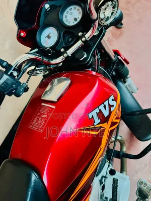TVS HLX Plus ES 2025 Red