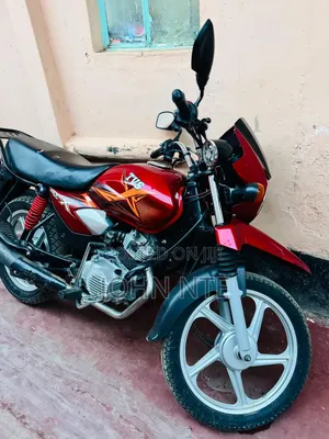 TVS HLX Plus ES 2025 Red