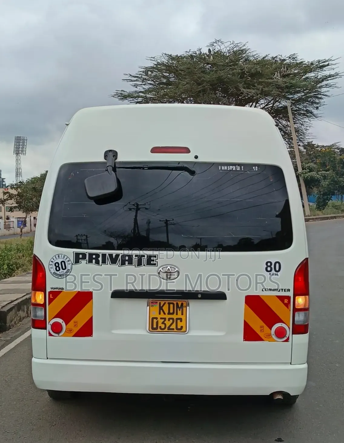 Toyota HiAce 2015 White