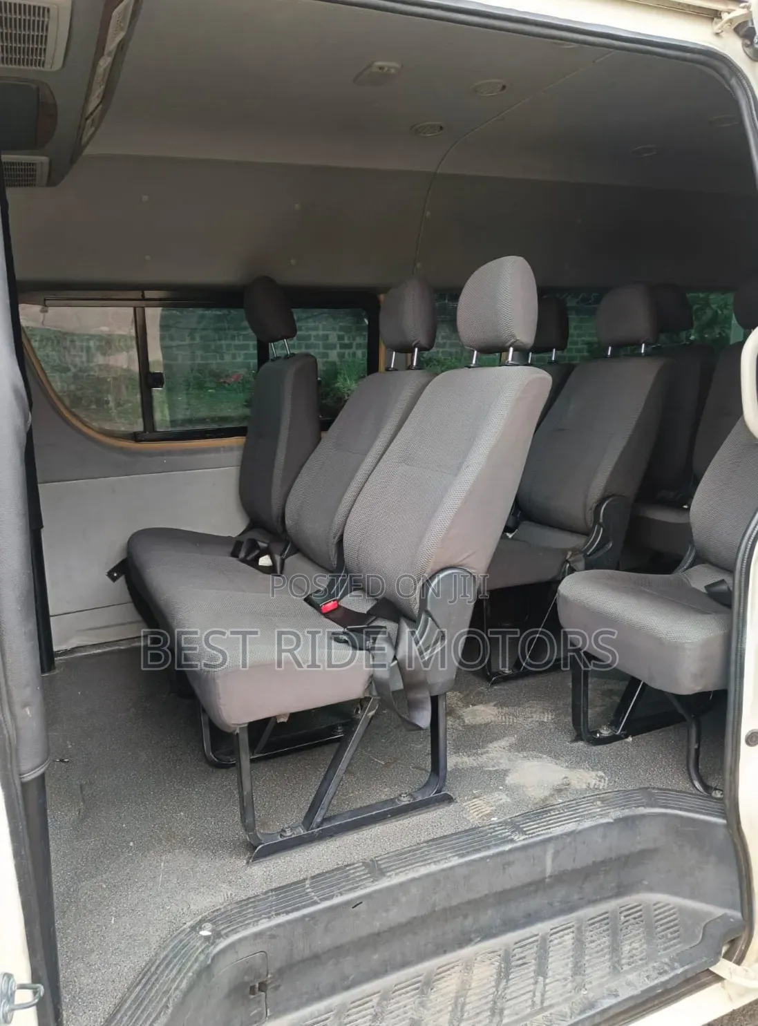 Toyota HiAce 2015 White