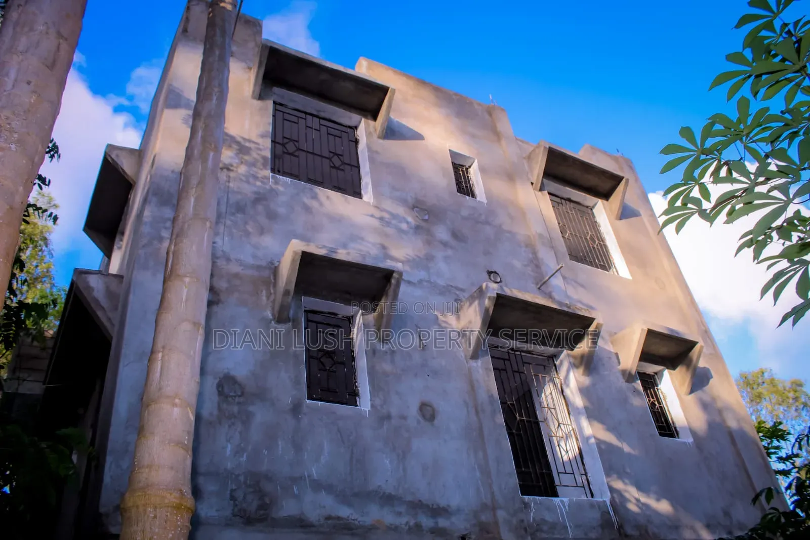4bdrm Apartment in Mazeras for Sale