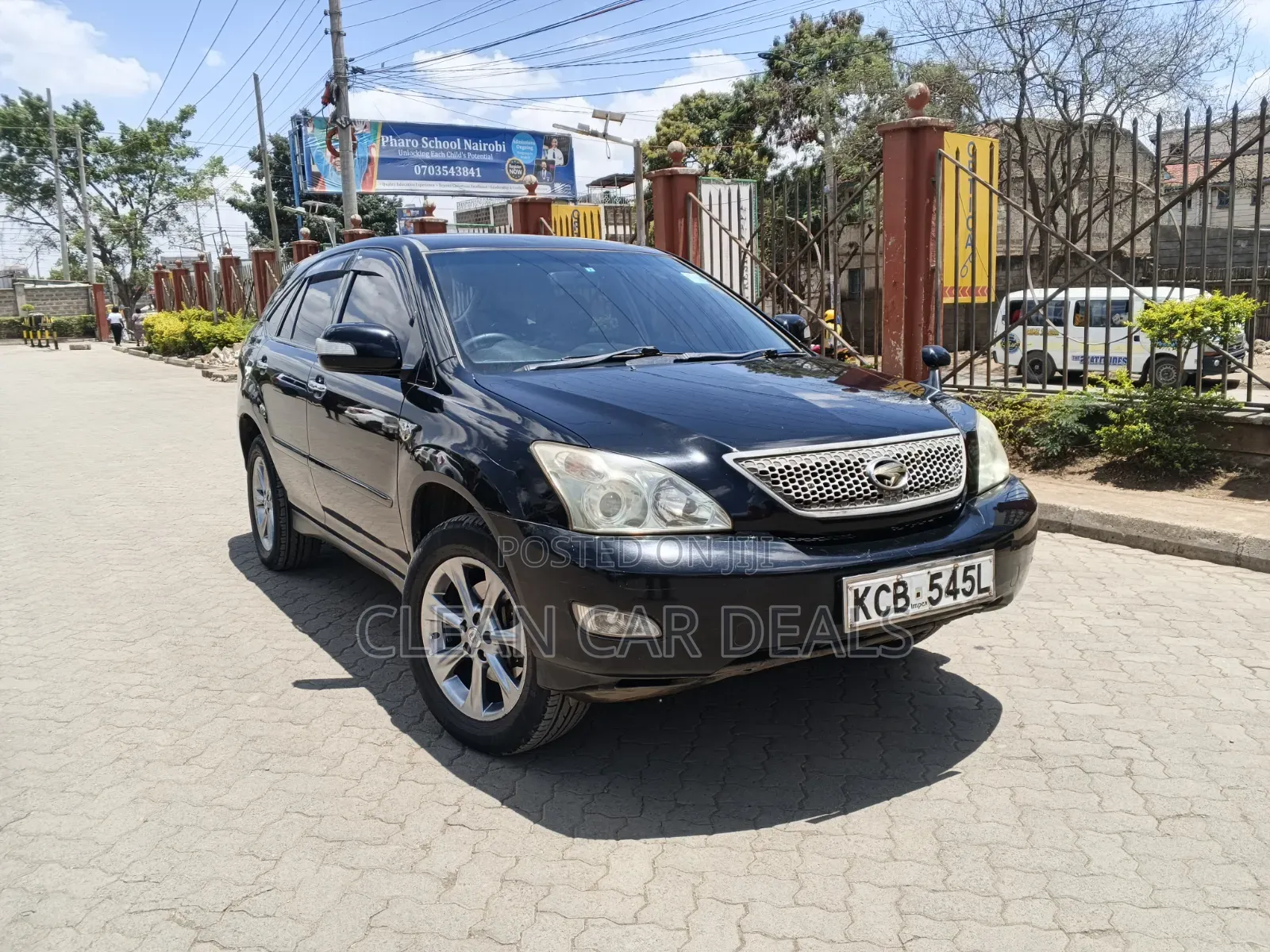 Toyota Harrier 2010