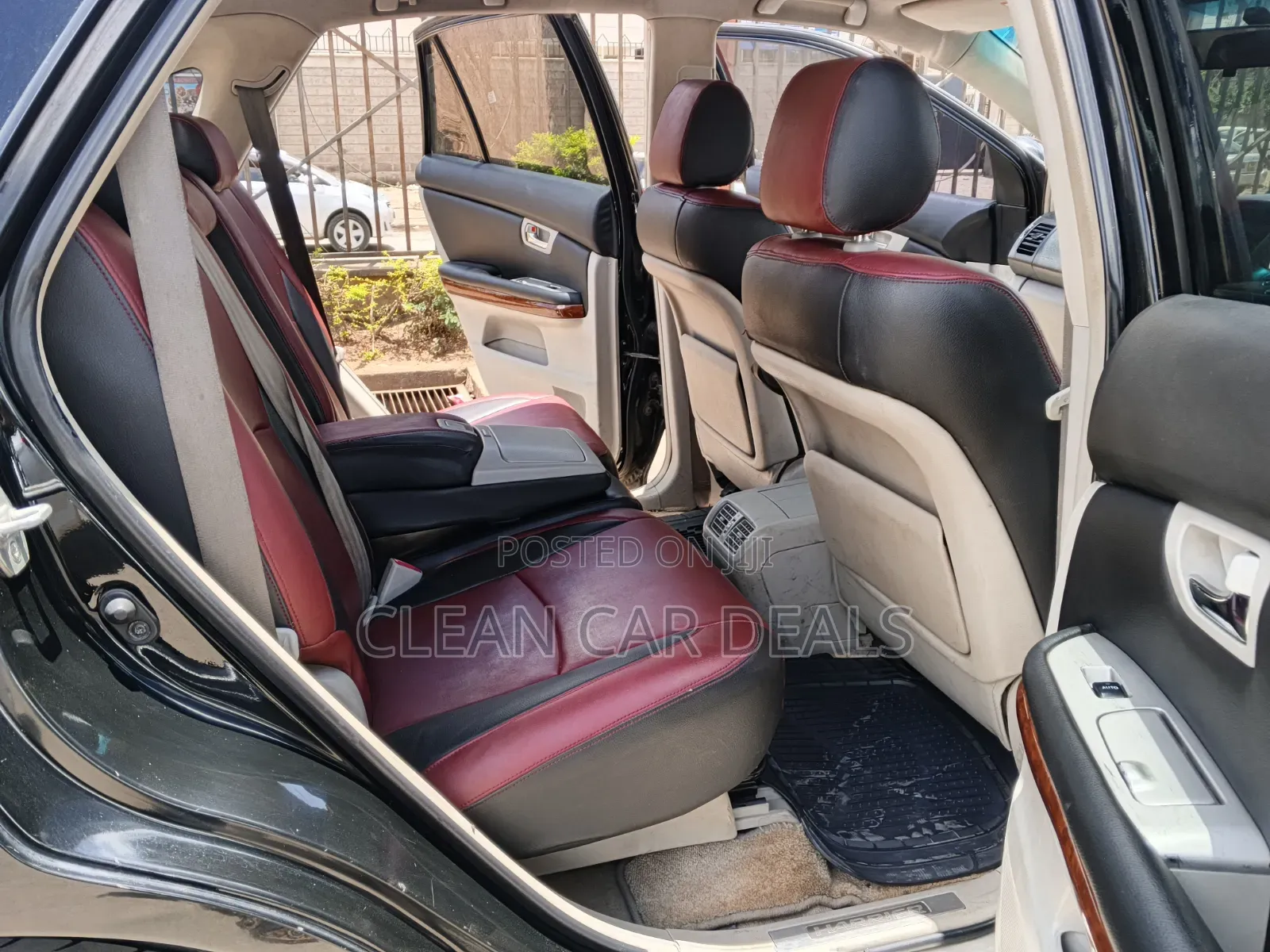 Toyota Harrier 2010
