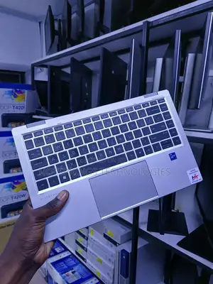 Laptop HP EliteBook 1040 G8 16GB Intel Core i7 SSD 512GB