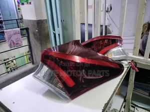Auris 2017 Backlights