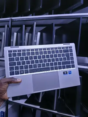 Laptop HP EliteBook 1040 G8 16GB Intel Core i5 SSD 256GB