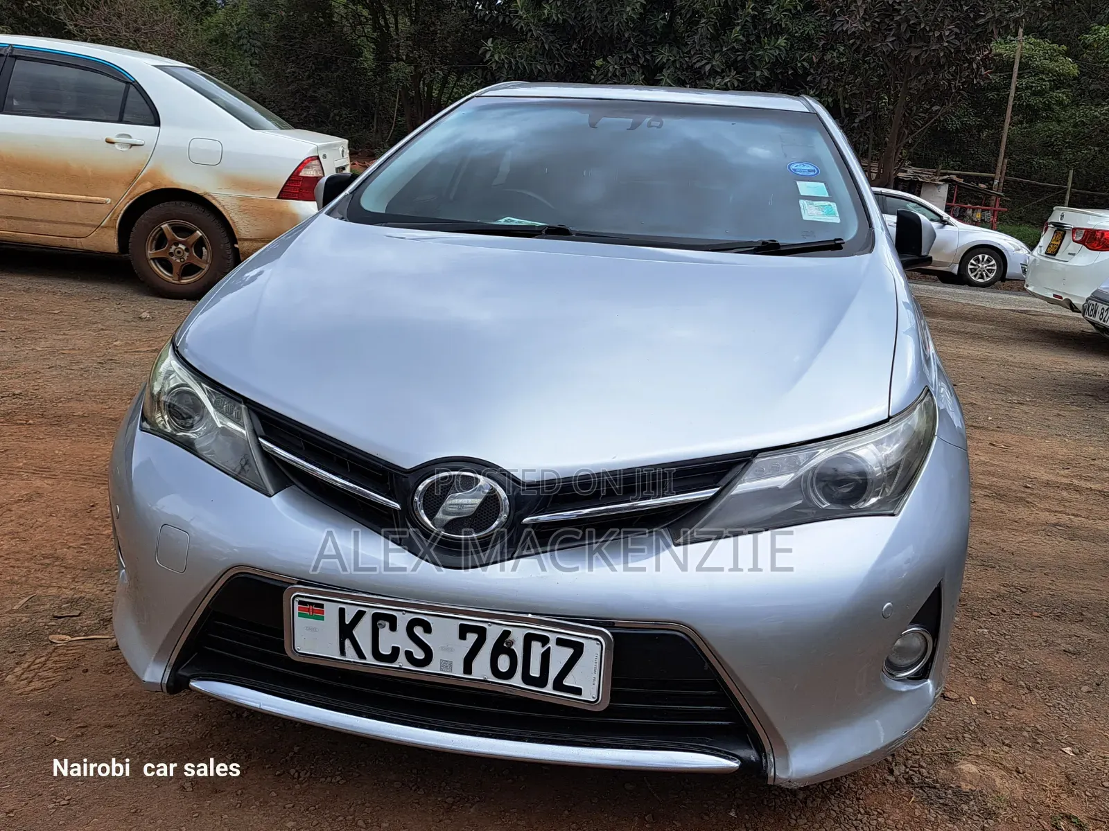 Toyota Auris 2012 Silver
