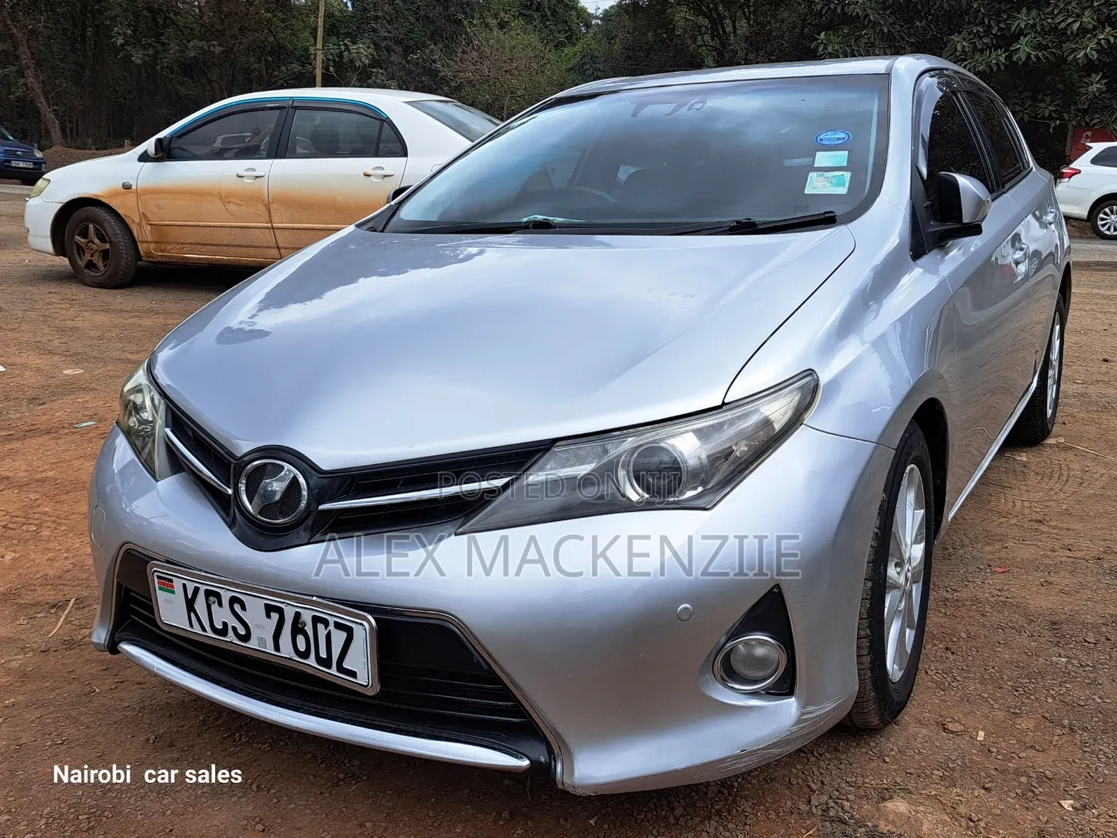 Toyota Auris 2012 Silver