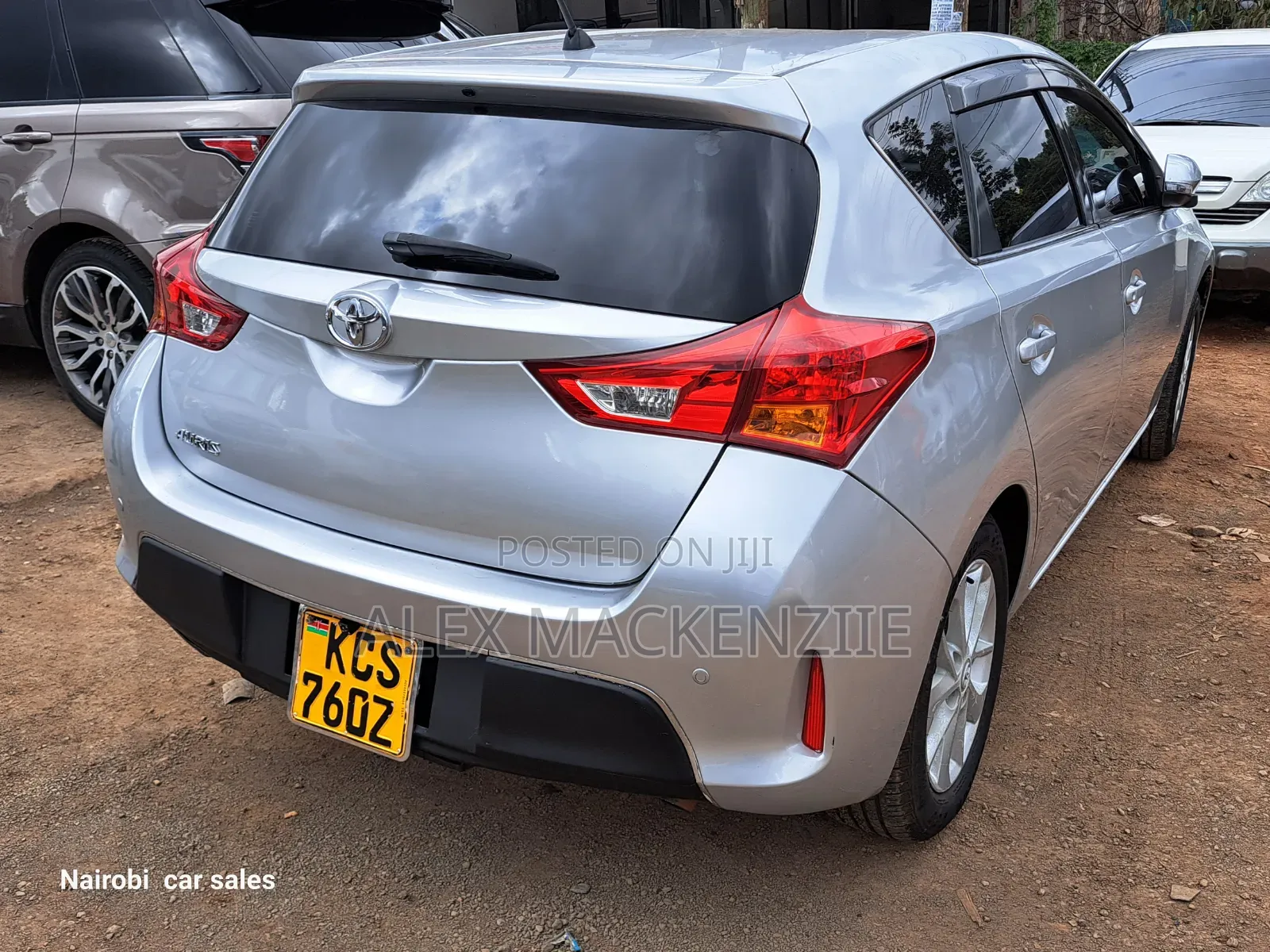 Toyota Auris 2012 Silver