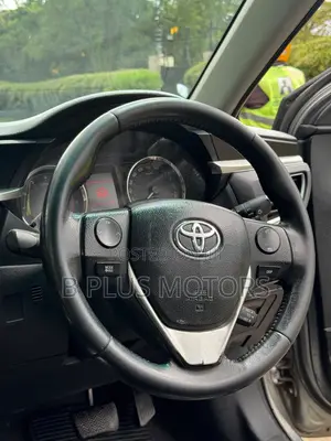 Toyota Corolla 2016 Gray