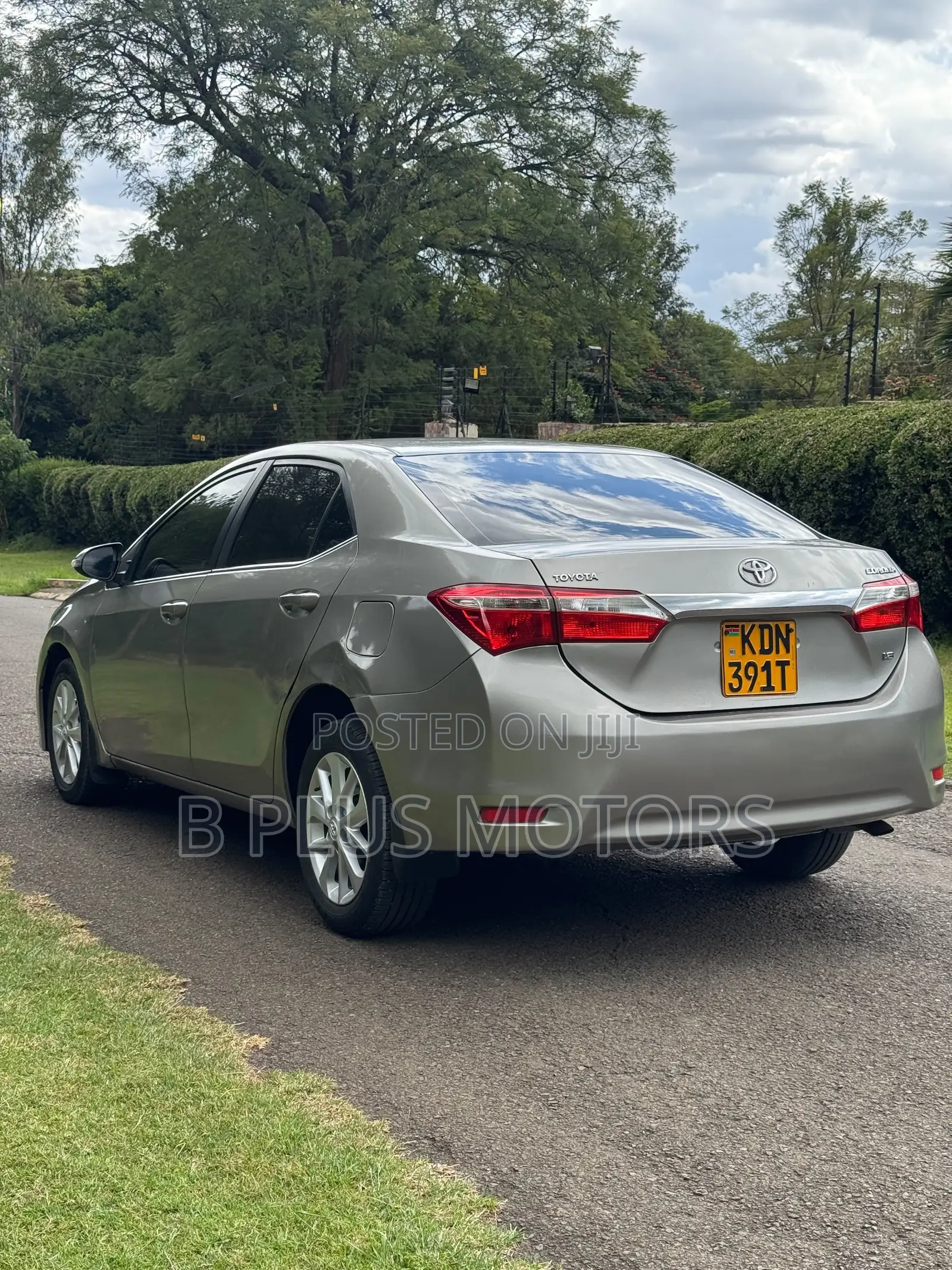 Toyota Corolla 2016 Gray