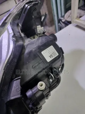 Toyota Auris 2017 Non Xenon Headlight.