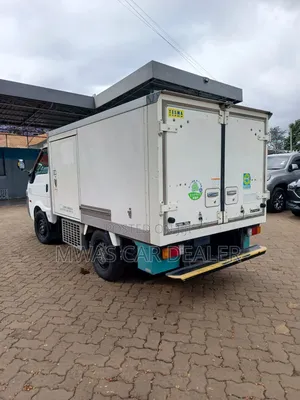 Mazda Bongo Truck Fridge