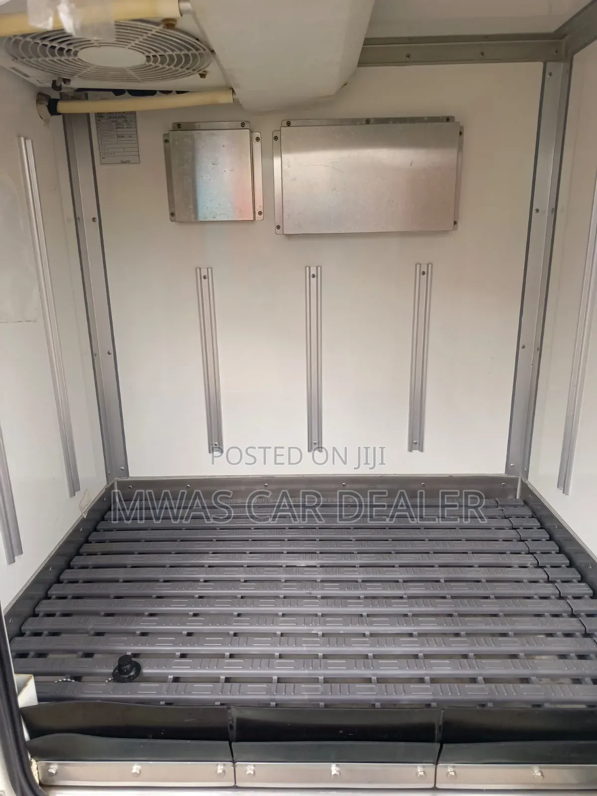 Mazda Bongo Truck Fridge