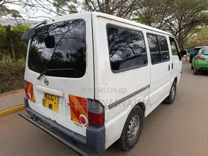 Nissan Vanette 2012 White
