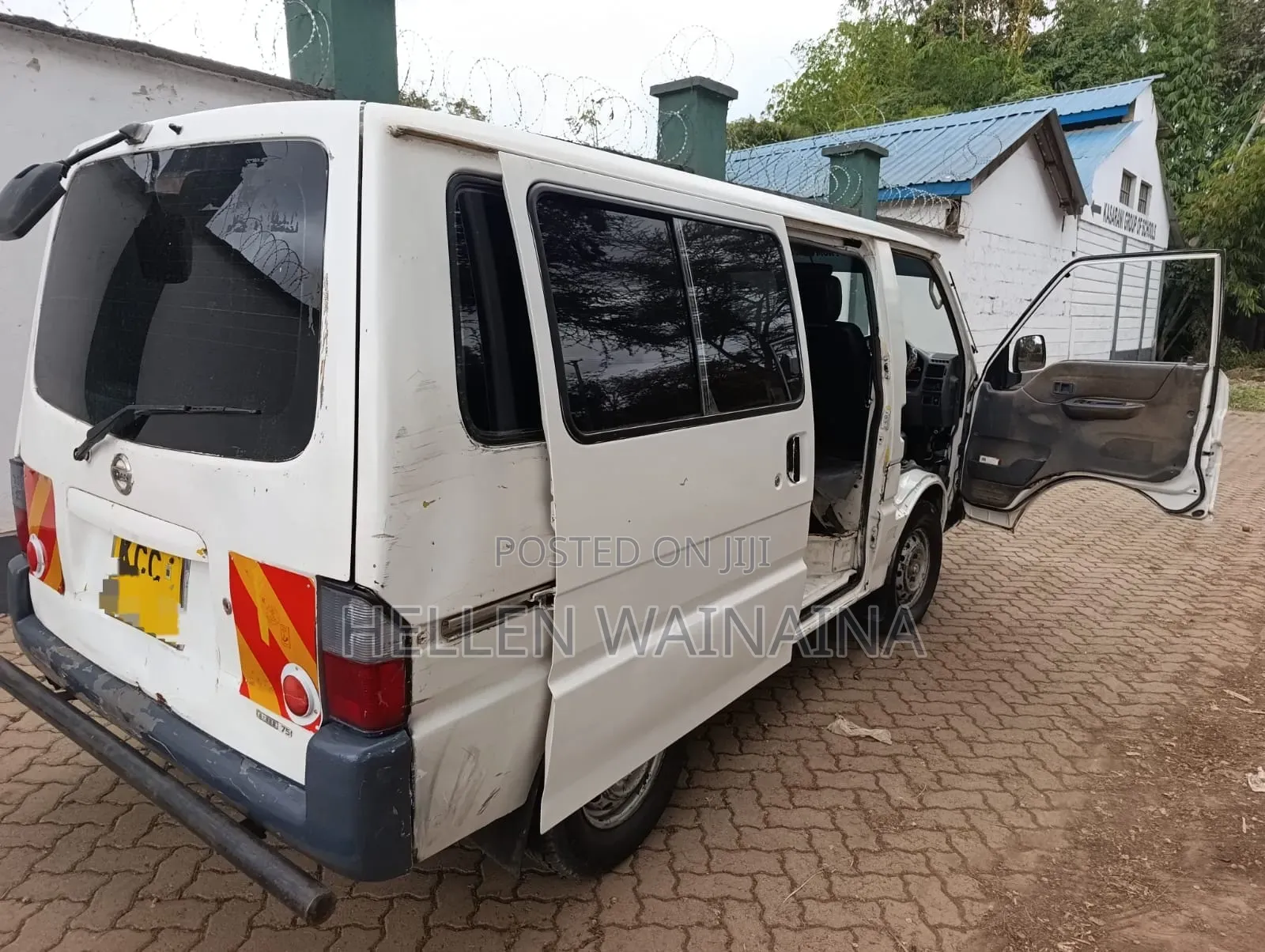 Nissan Vanette 2012 White