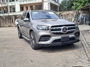 Mercedes-Benz GLS-Class GLS 400d 2022 Gold