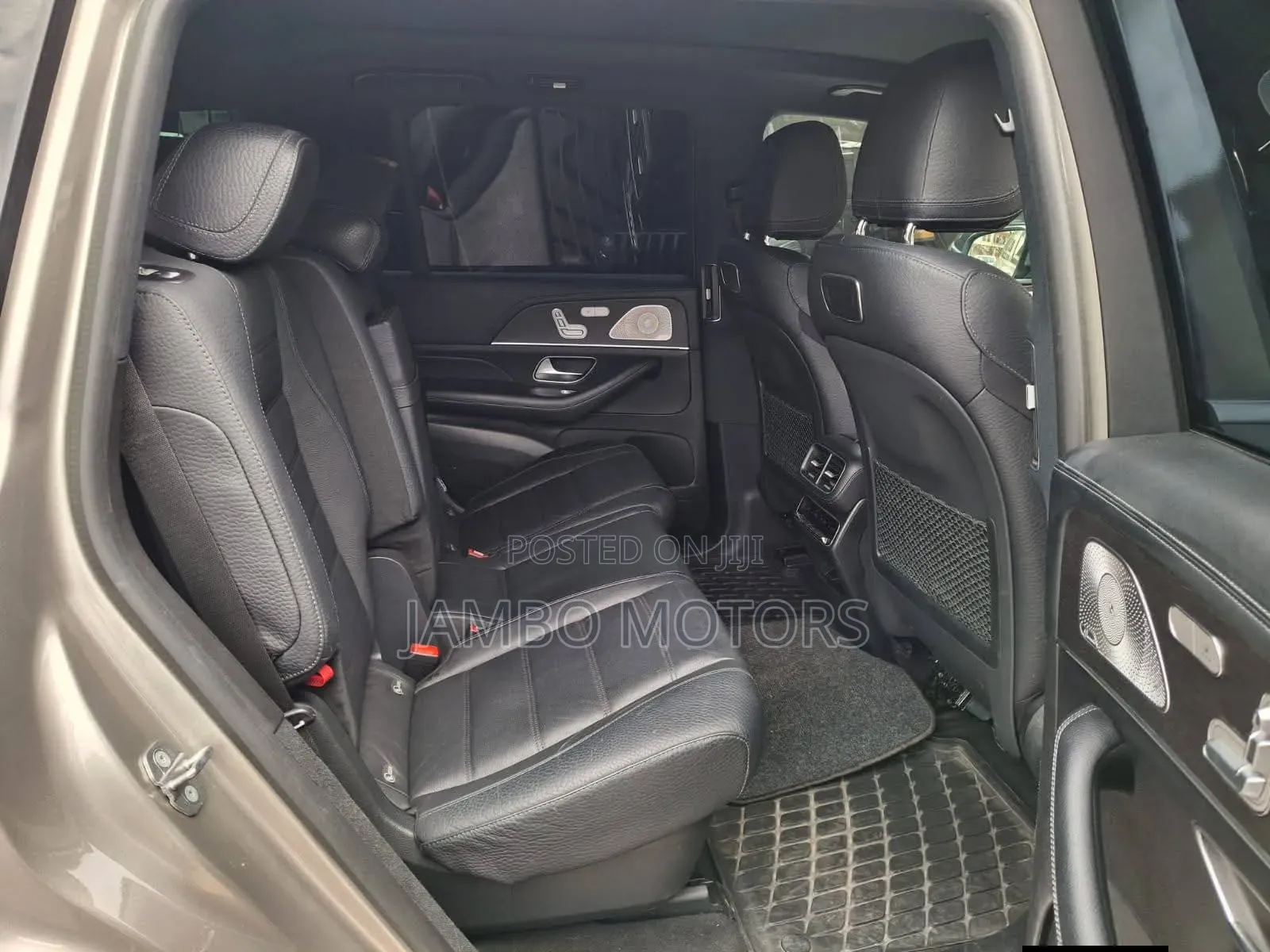 Mercedes-Benz GLS-Class GLS 400d 2022 Gold