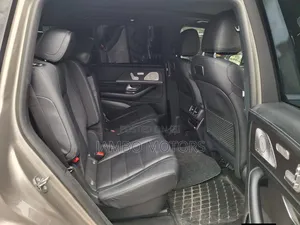 Mercedes-Benz GLS-Class GLS 400d 2022 Gold