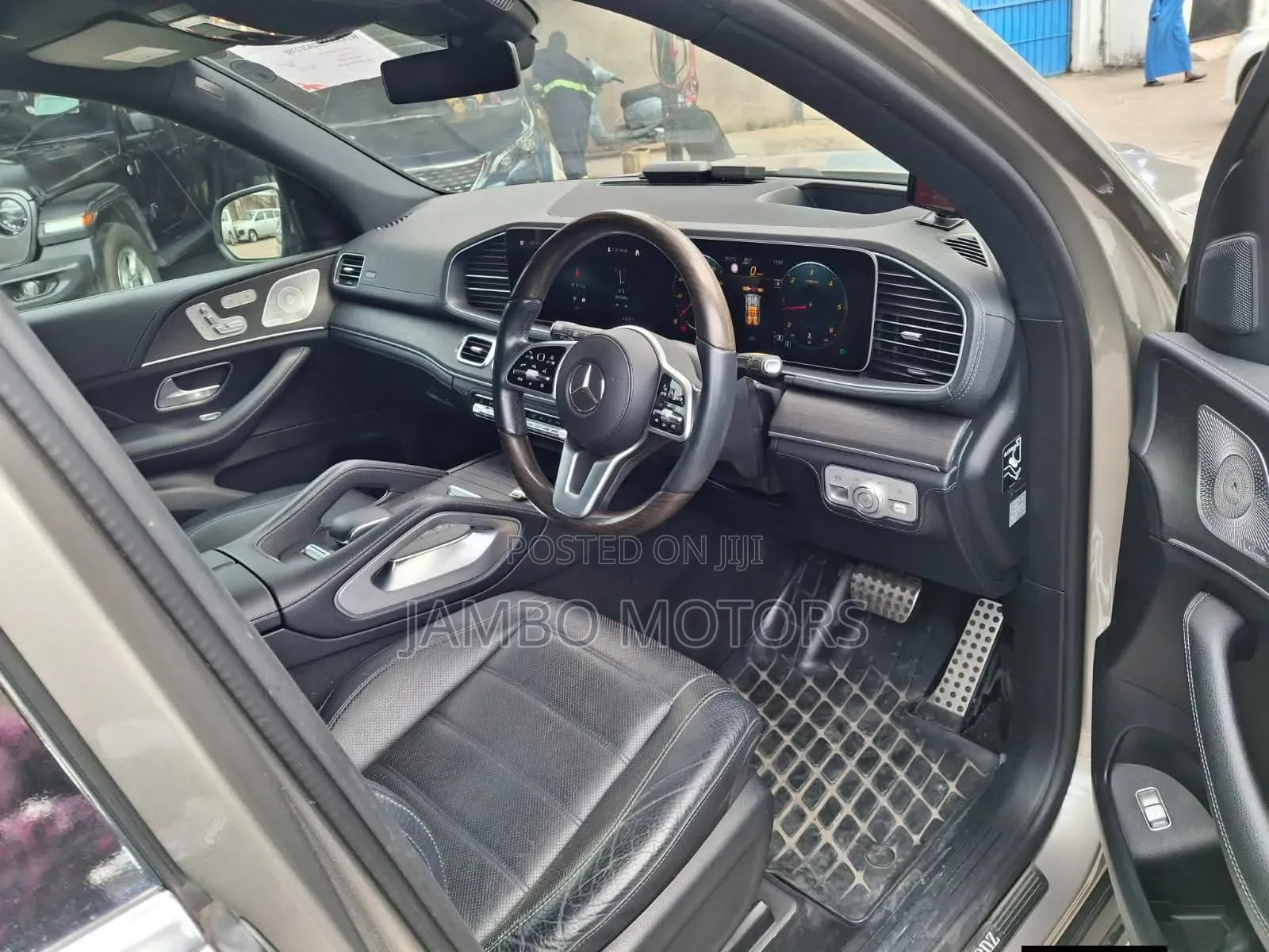 Mercedes-Benz GLS-Class GLS 400d 2022 Gold