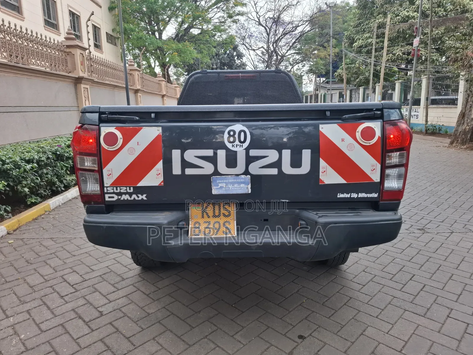Isuzu D-MAX 2025 Gray