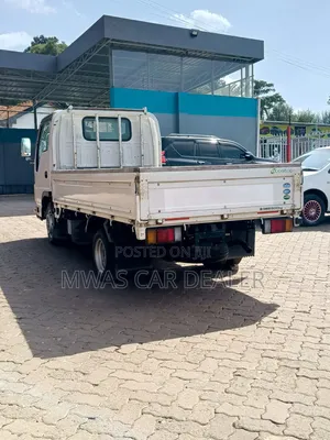 Selling Mazda Titan Elf Diesel Manual