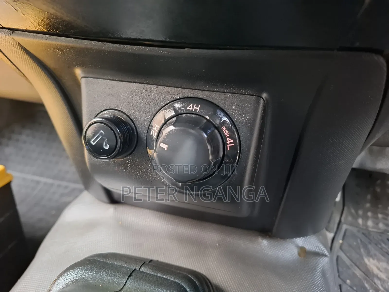 Isuzu D-MAX 2025 Gray