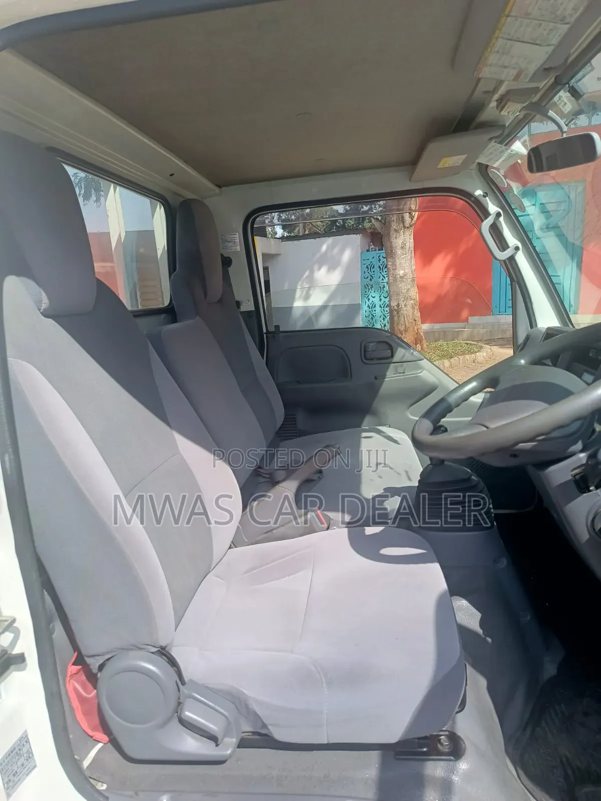 Selling Mazda Titan Elf Diesel Manual