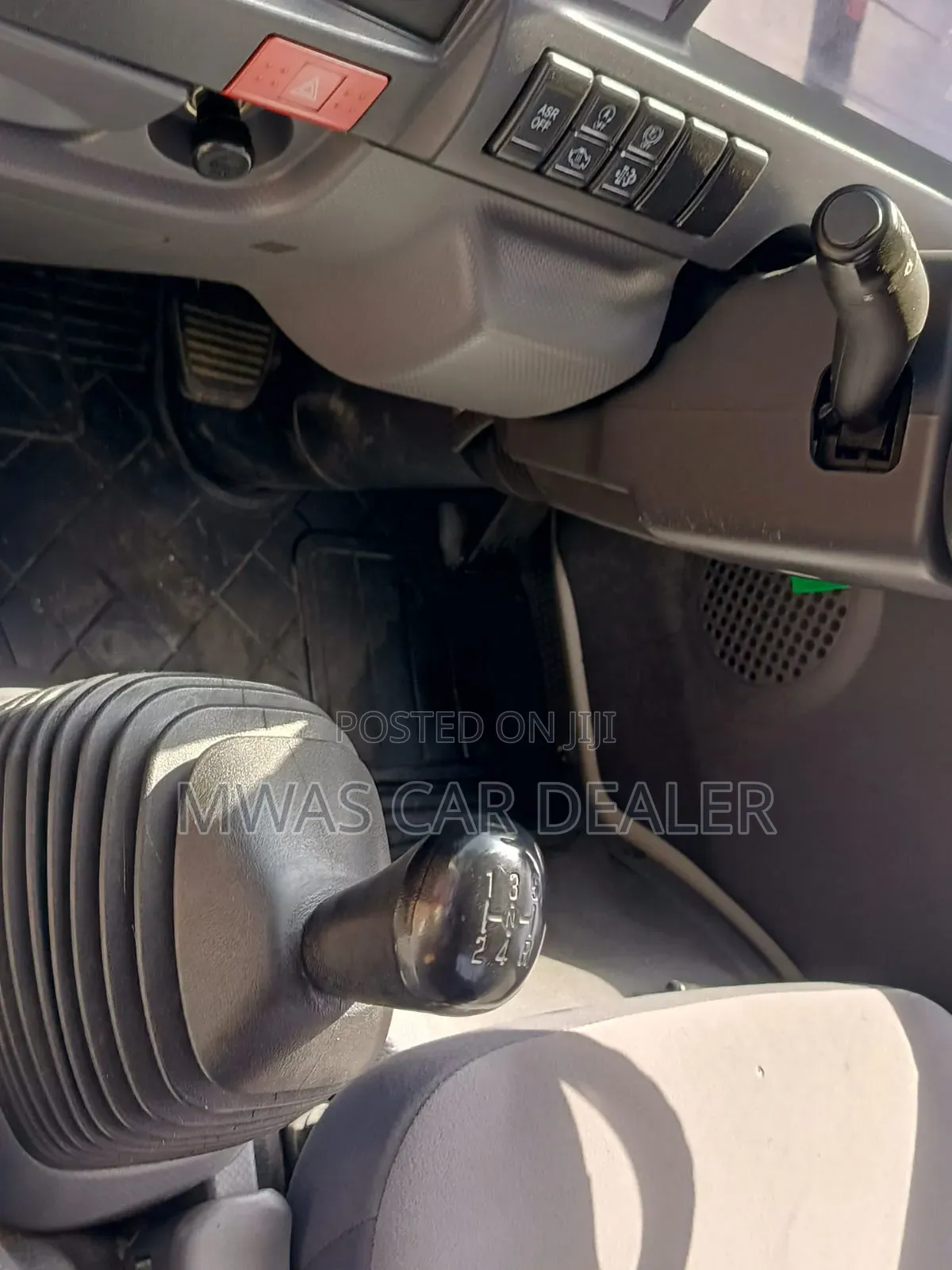 Selling Mazda Titan Elf Diesel Manual