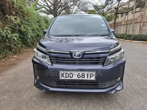 Toyota Voxy Hybrid X 2WD 7-Seater 2014 Blue