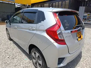 5 Seater Honda Fit Hybrid for Rent/Hire