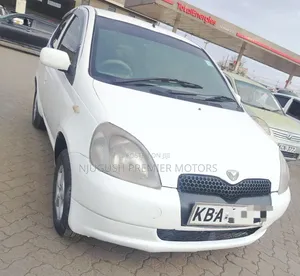 Toyota Vitz 2002 White