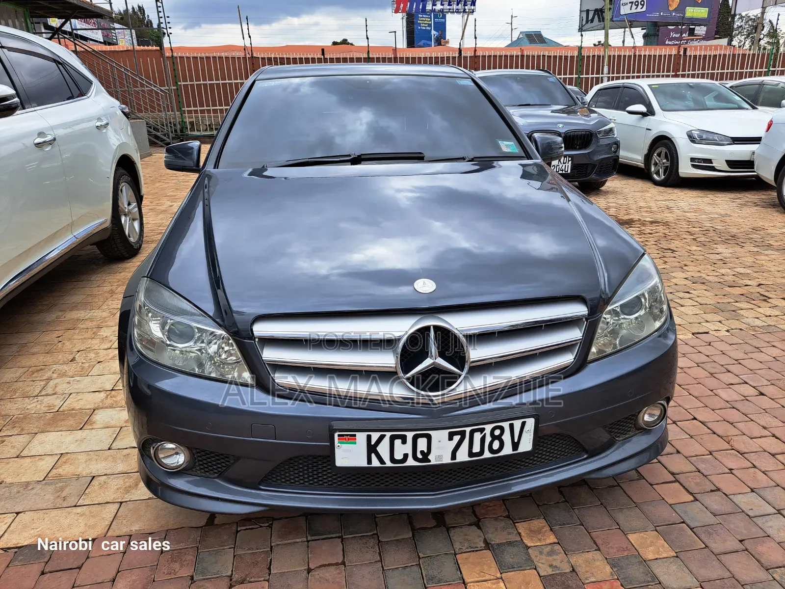 Mercedes-Benz C180 2011 Gray