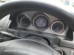 Mercedes-Benz C180 2011 Gray