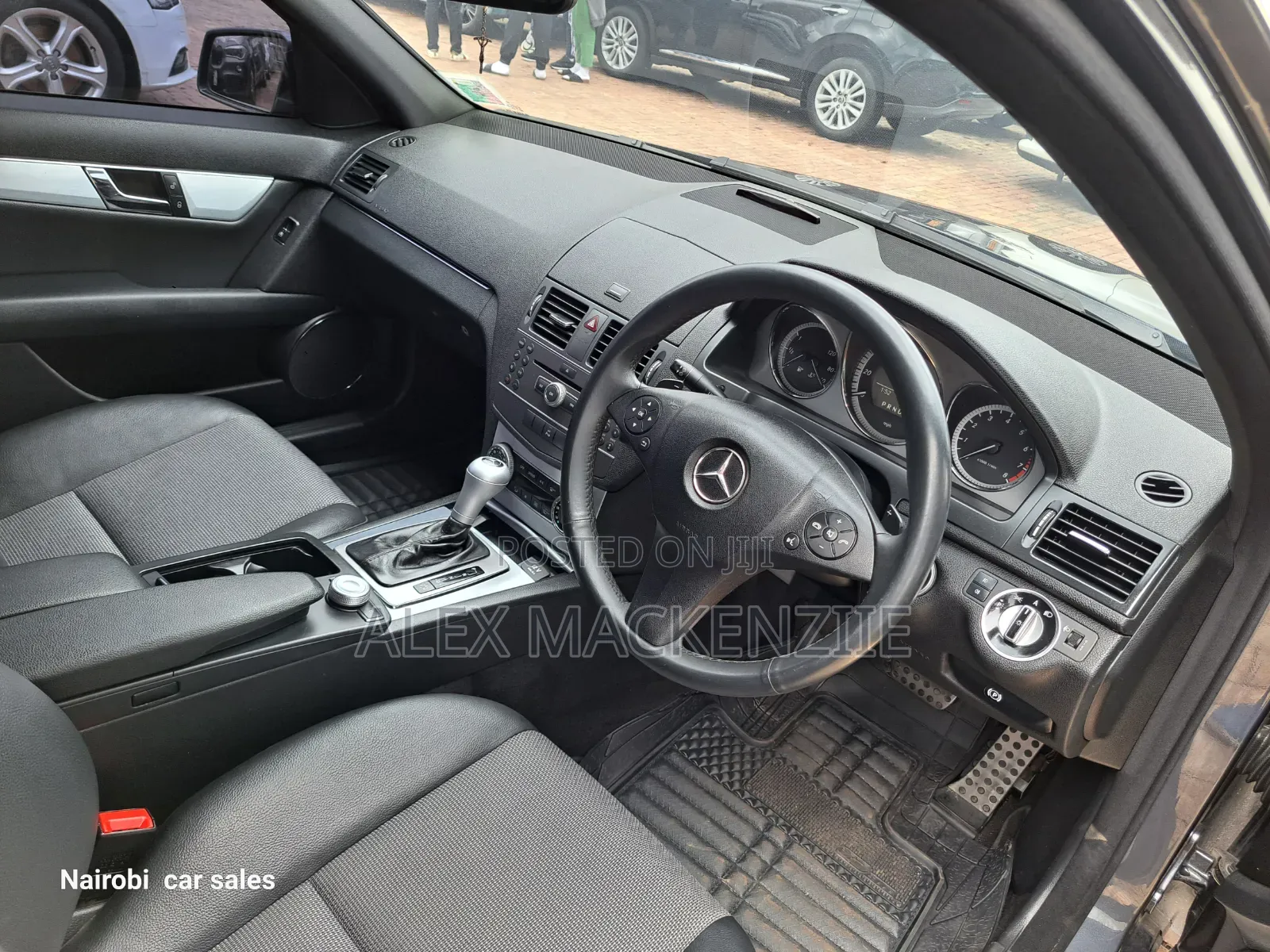 Mercedes-Benz C180 2011 Gray