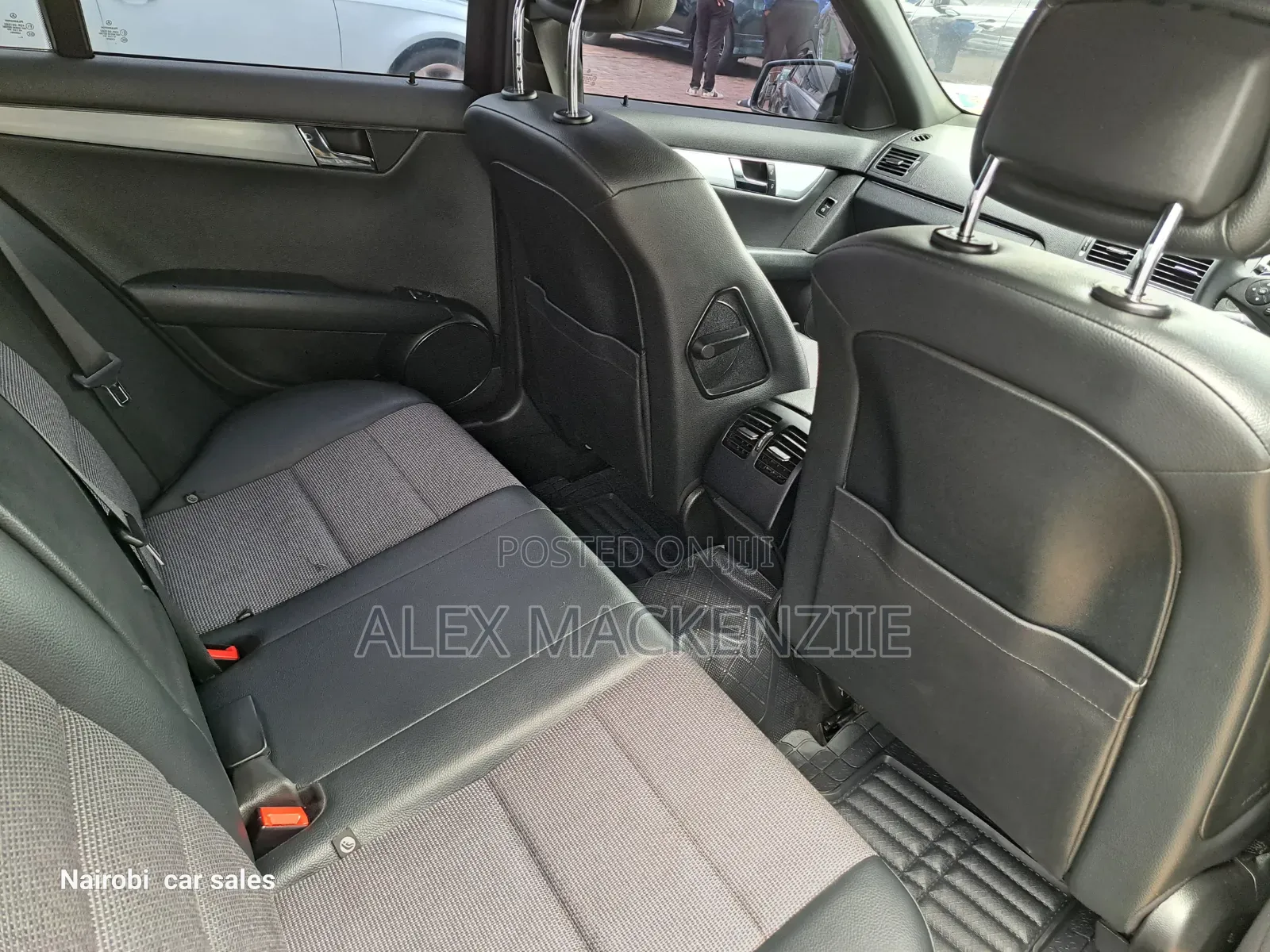 Mercedes-Benz C180 2011 Gray