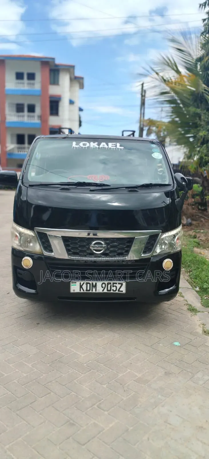Nissan Caravan (Urvan) 2017 Black