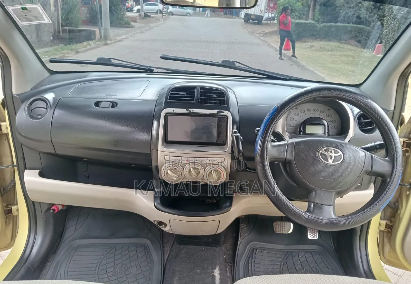 Toyota Passo 2008 Yellow