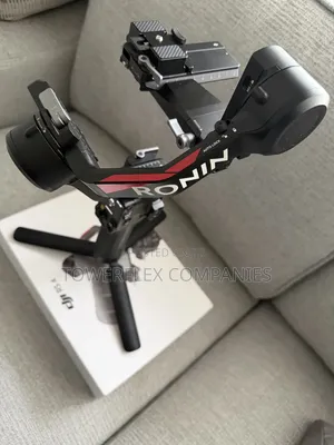 DJI RS4 Gimbal Stabilizer