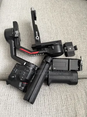 DJI RS4 Gimbal Stabilizer