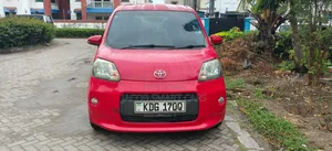 Toyota Porte 2015 Red