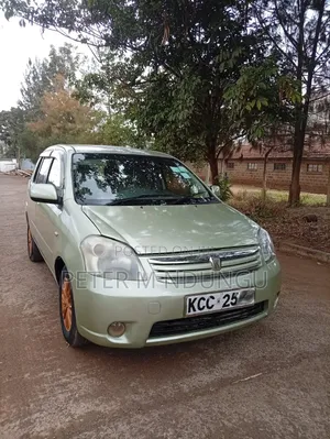 Toyota Raum 2008 Green