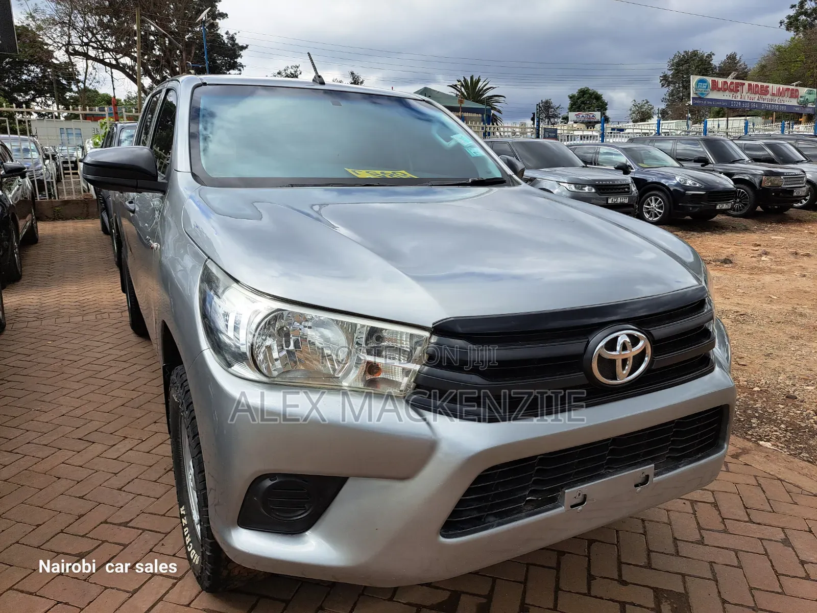 Toyota Hilux 2019 Silver