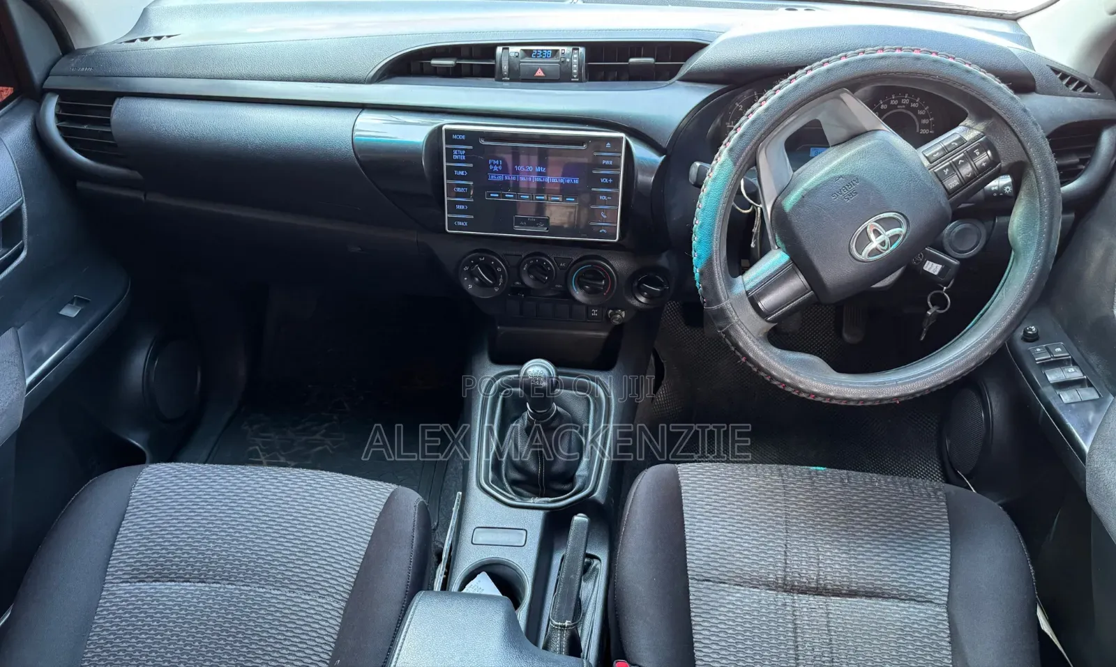 Toyota Hilux 2019 Silver