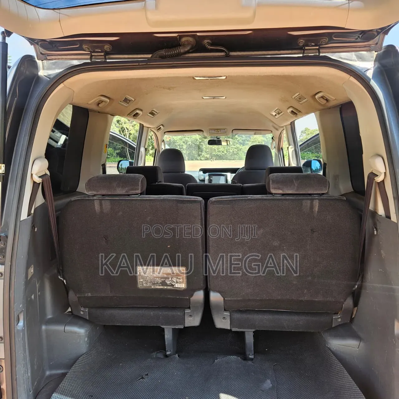 Toyota Noah 2011 Gray
