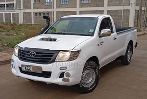 Toyota Hilux 2014 White