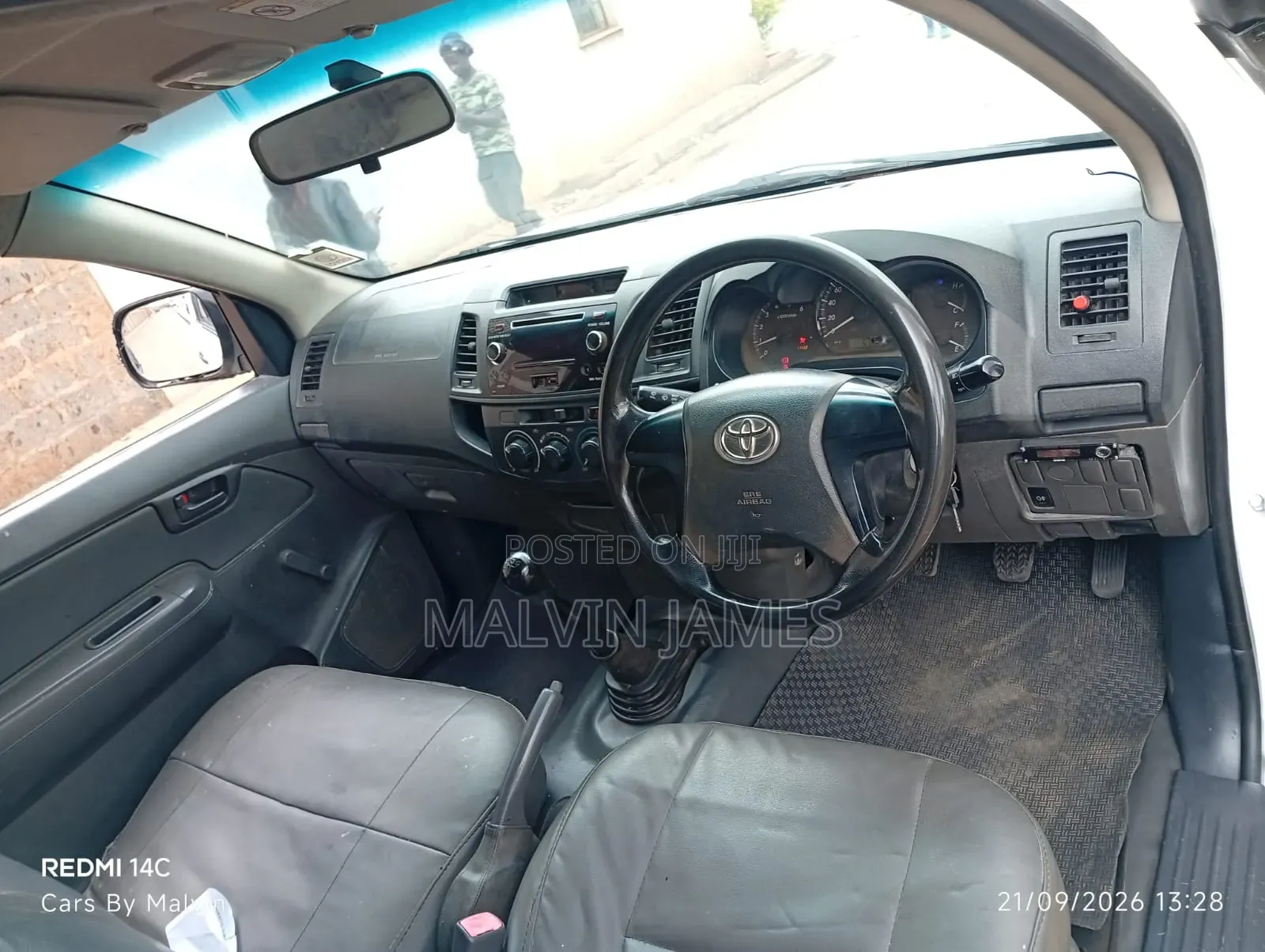 Toyota Hilux 2014 White