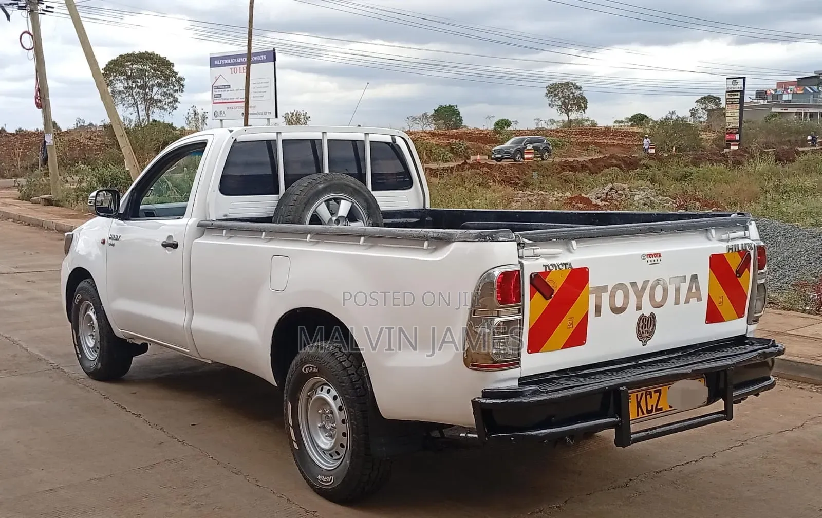 Toyota Hilux 2014 White